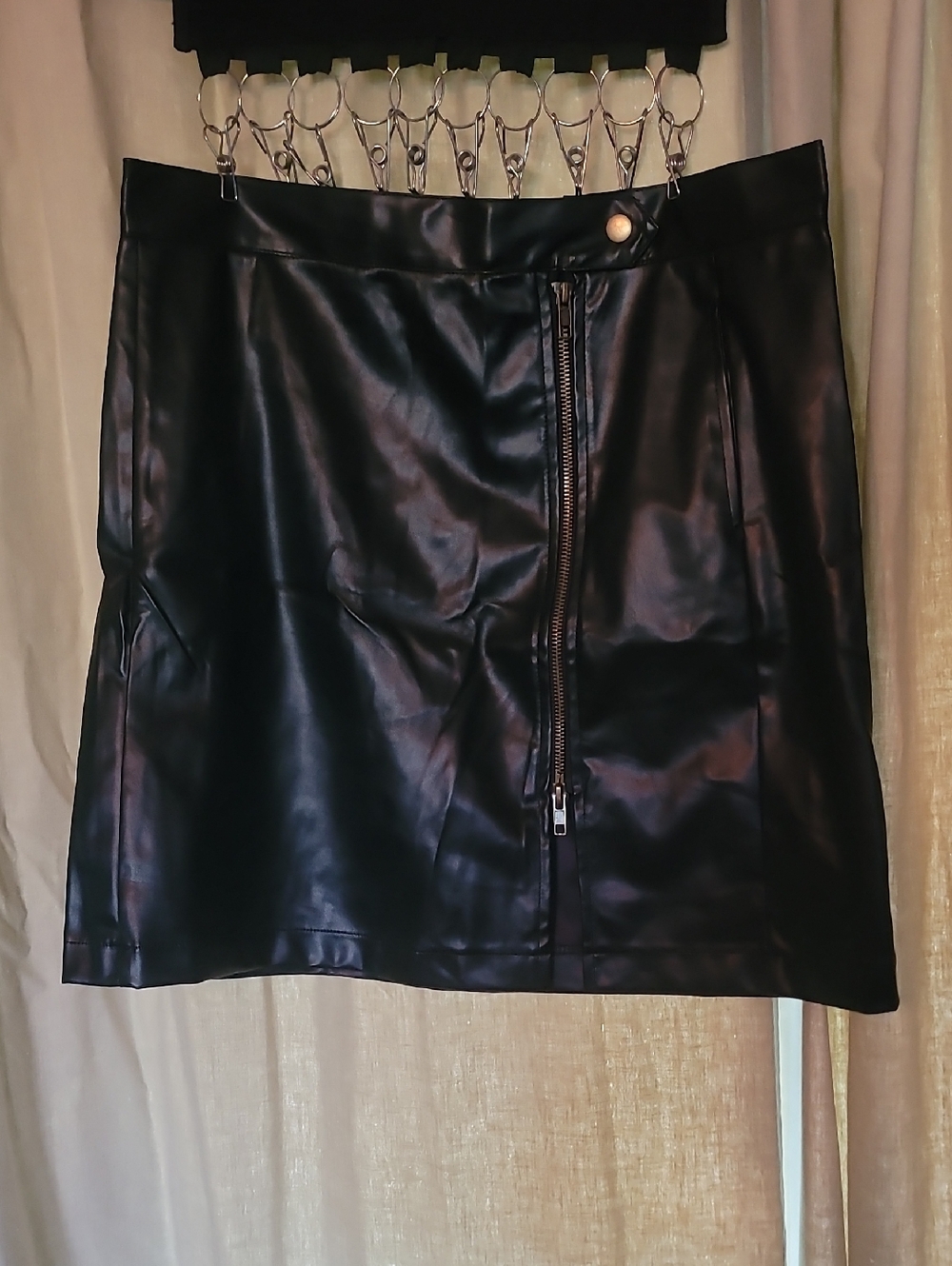 white birch Black Faux Leather Zip-Front Mini Skirt